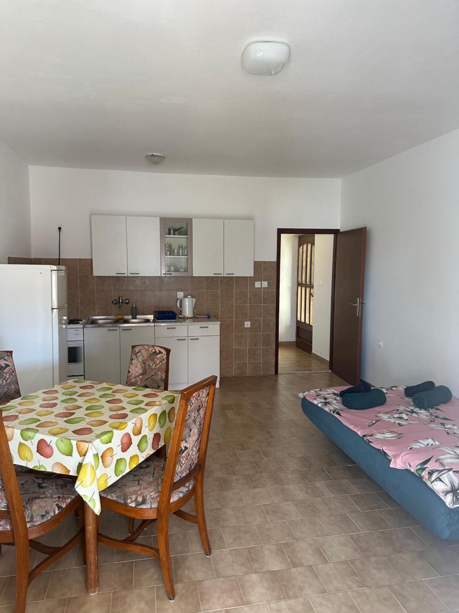 Apartmani Marko Новалья Экстерьер фото